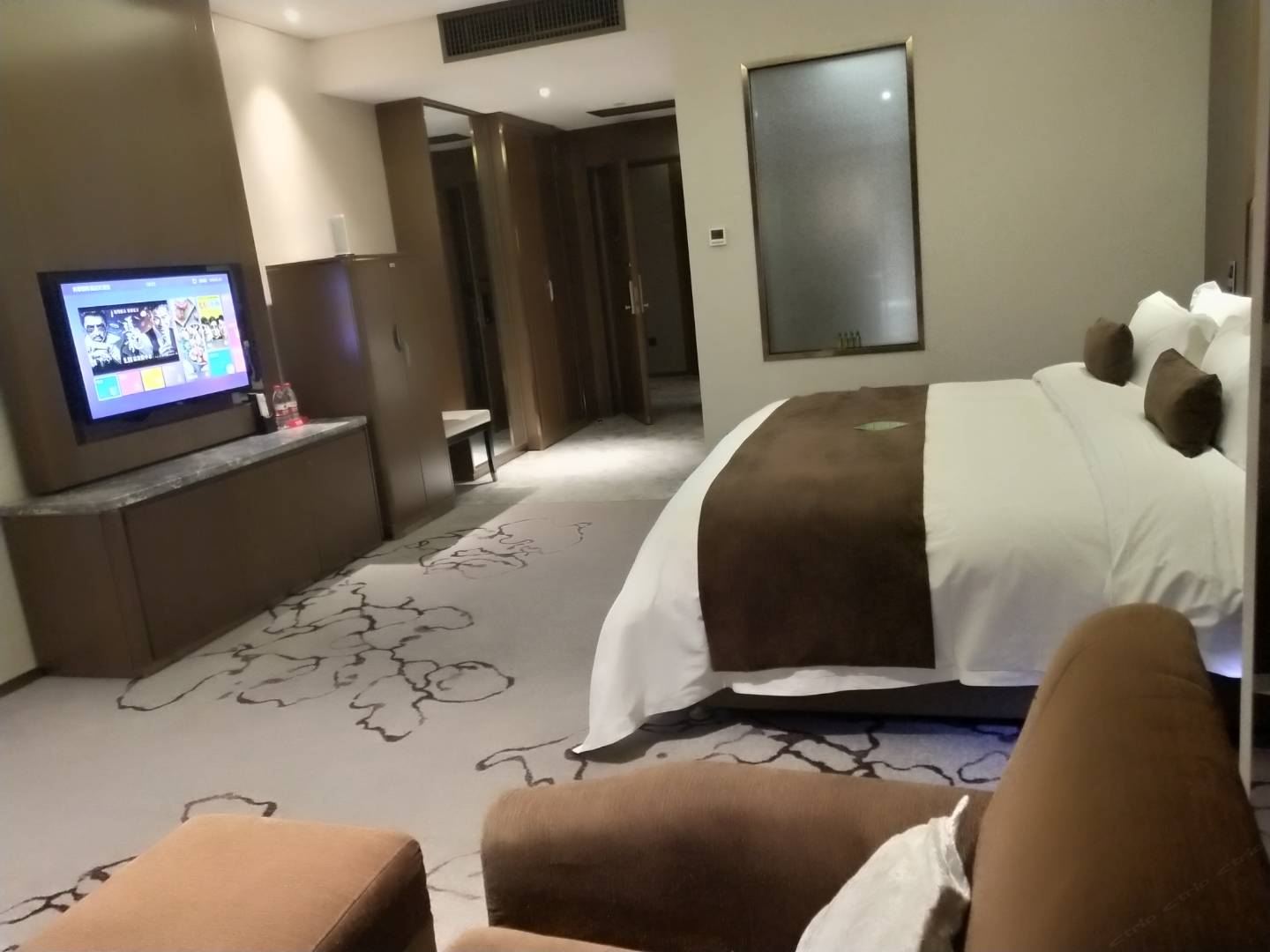行政单人间