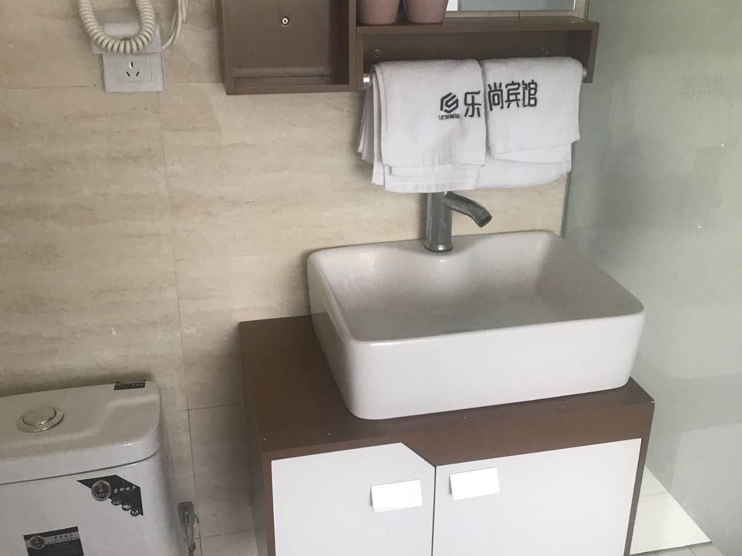 商务大床房