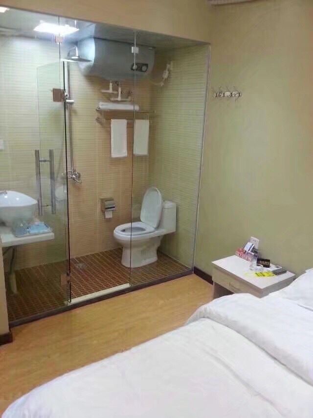 三人间