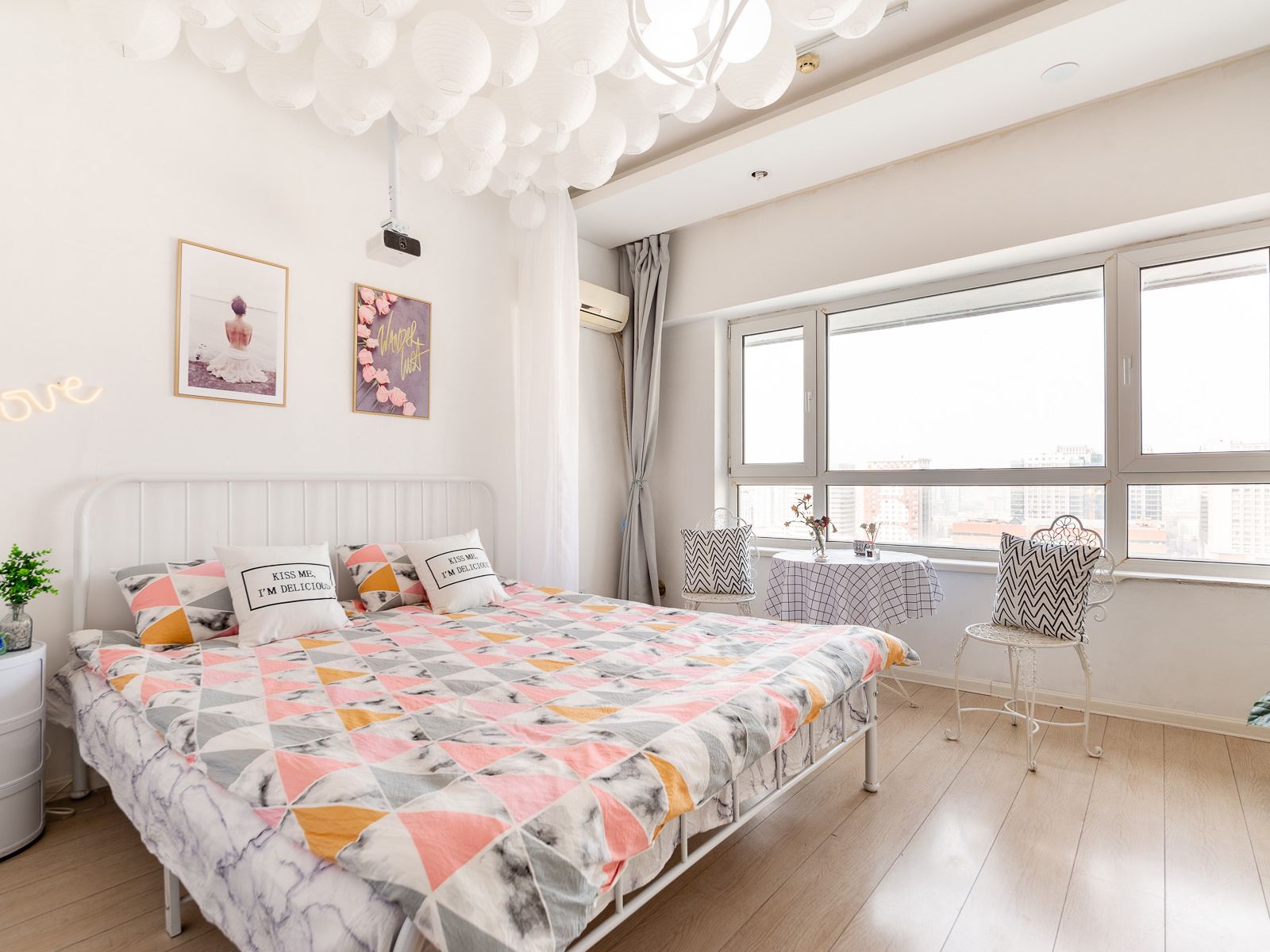 网红少女小屋房