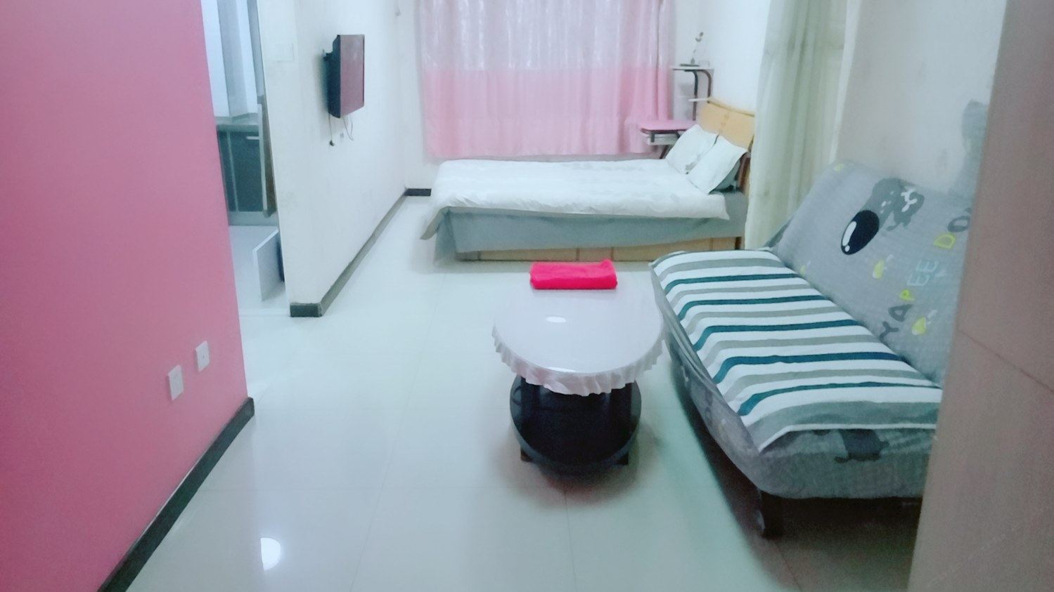 温馨一室一厅套房