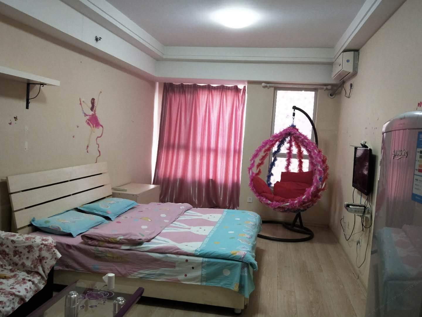 豪华大床房