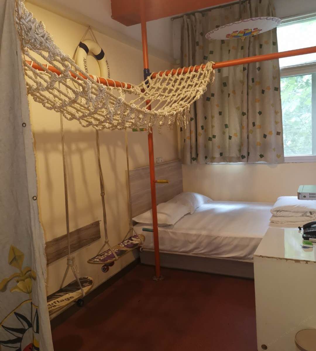 主题单床房