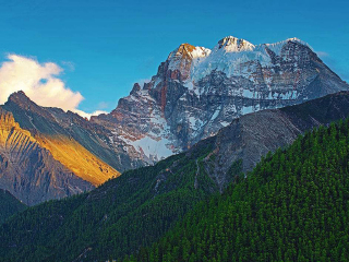 稻城亞丁游跟團(tuán)_稻城亞丁旅游需要多少錢(qián)_到稻城亞丁旅游