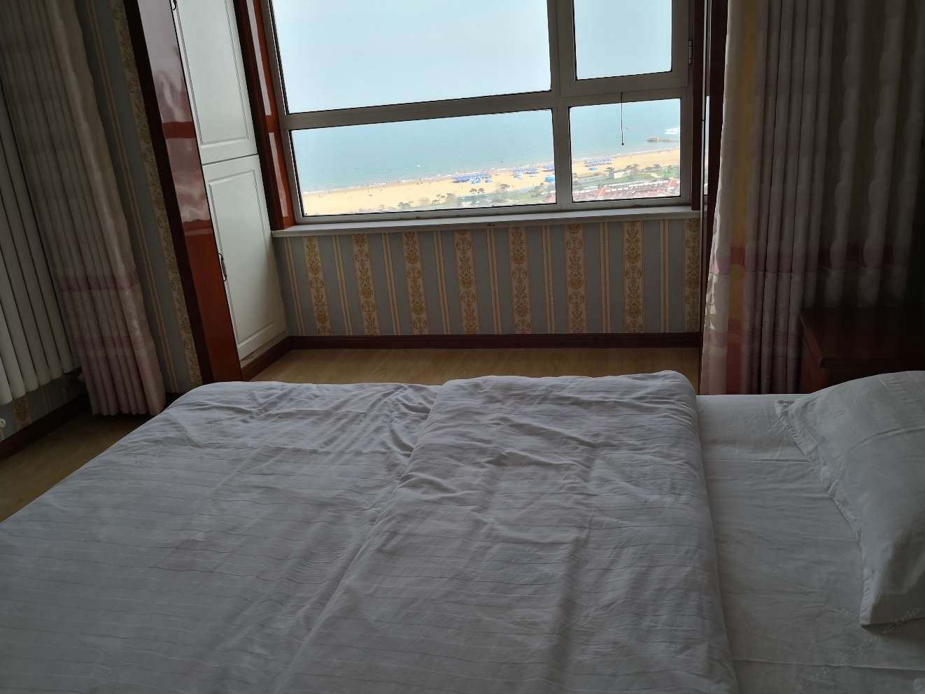 180度豪华海景大床房