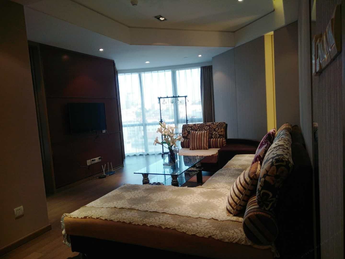 商务城景两房一厅行政套房