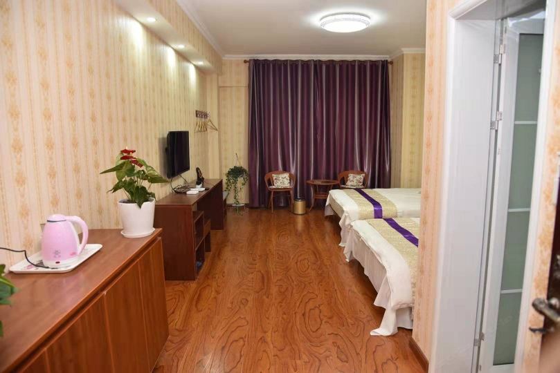 温馨家庭房