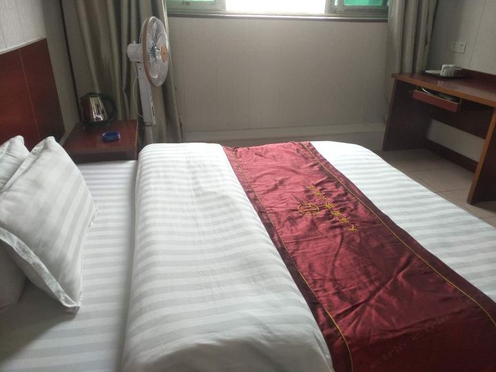 豪华大床房