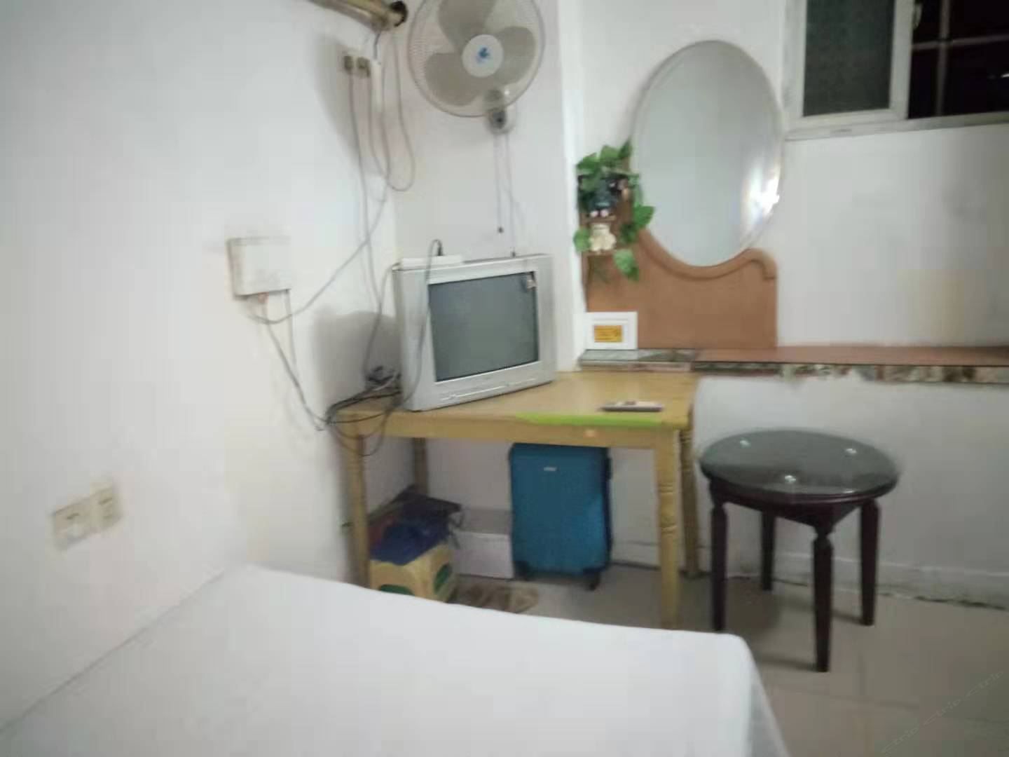 夫妻大床房