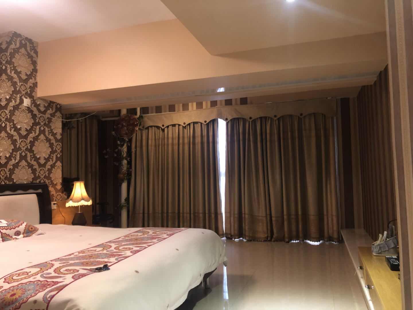 豪华大床套房