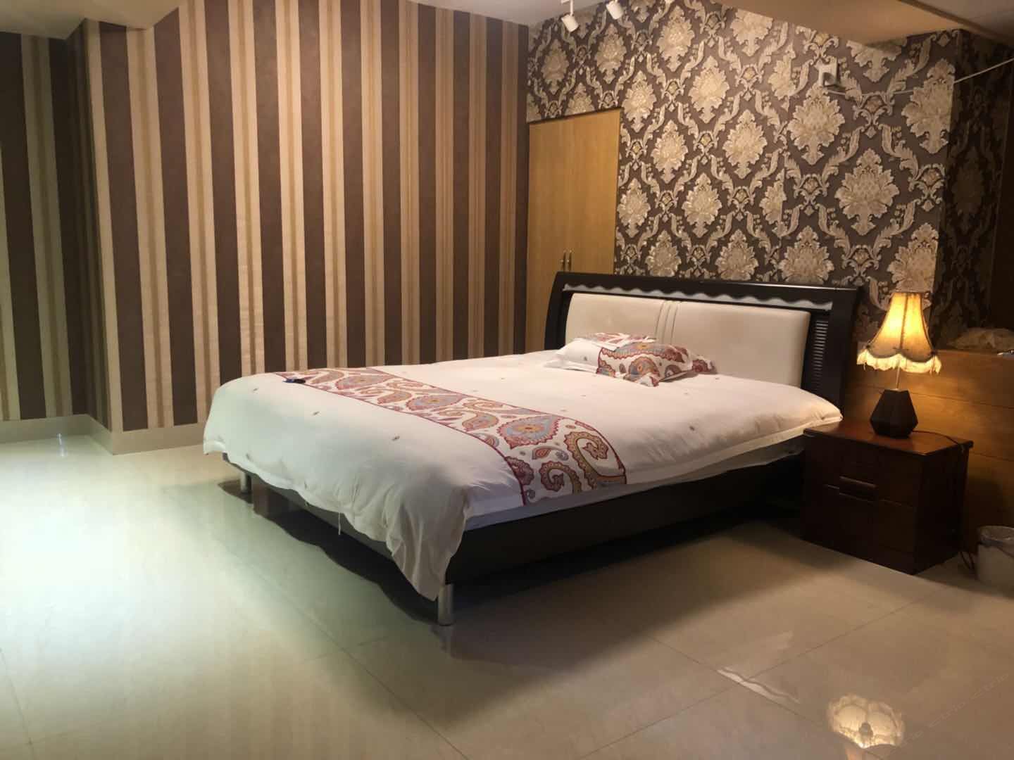 豪华大床套房