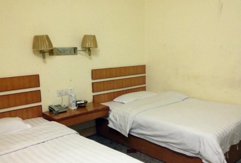 电脑双床房(新装修)