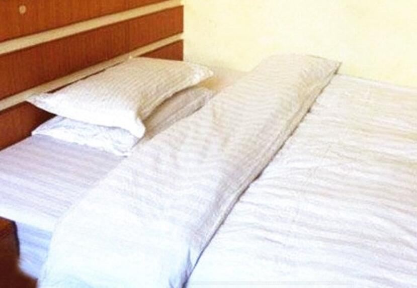 豪华电脑大床房