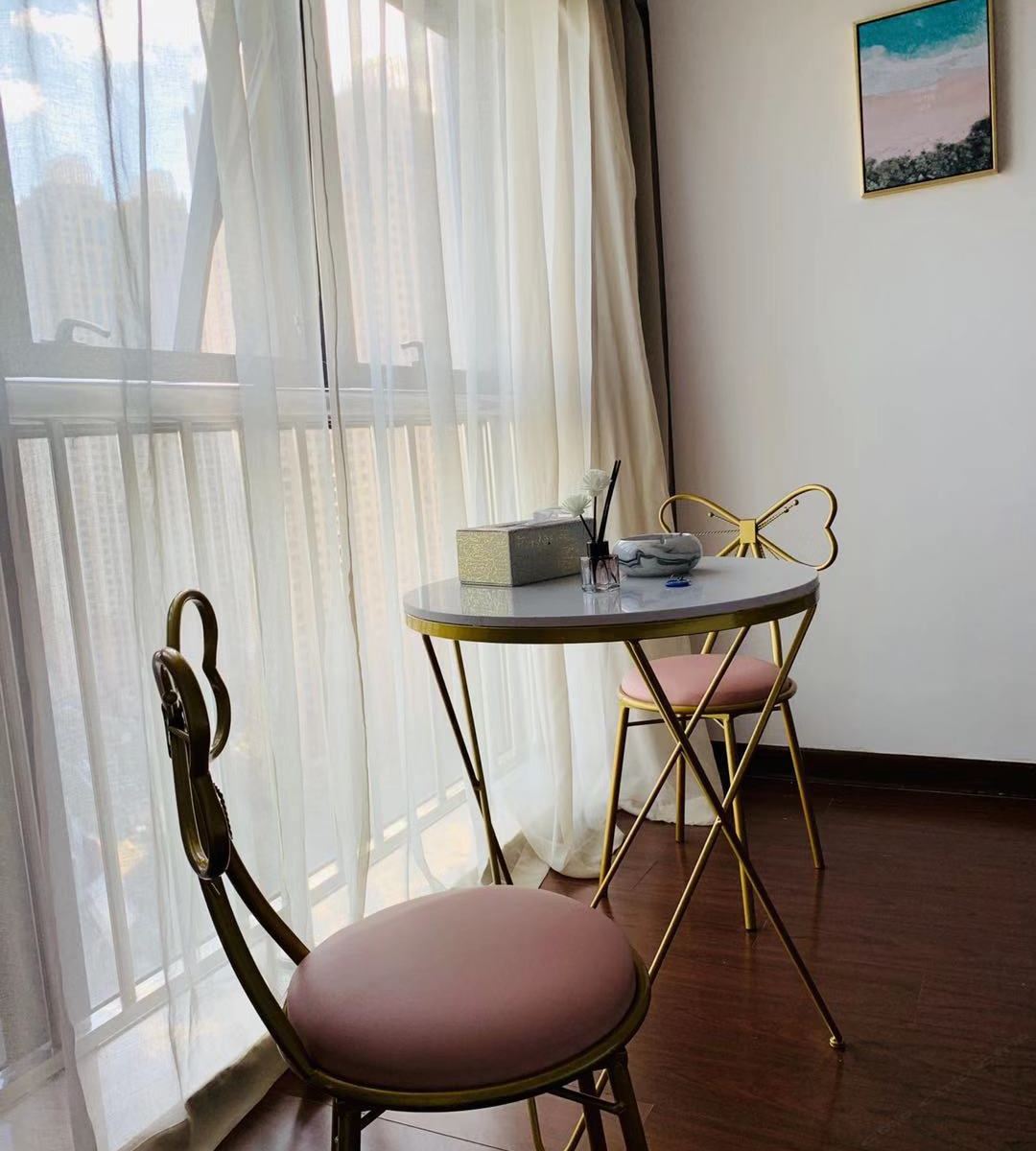 仙后座巨幕投影大床房