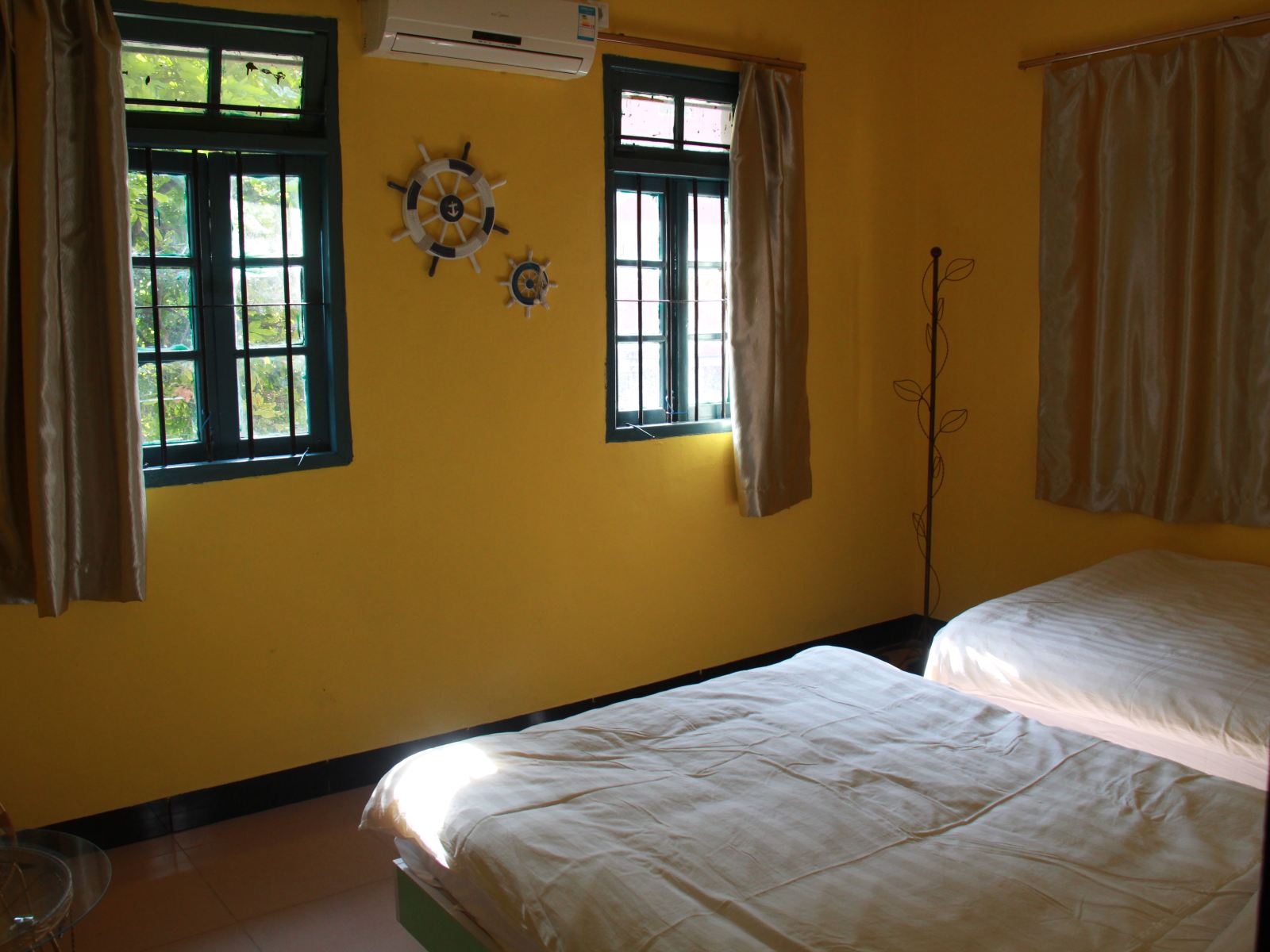 小洋楼标准间(公用卫浴)