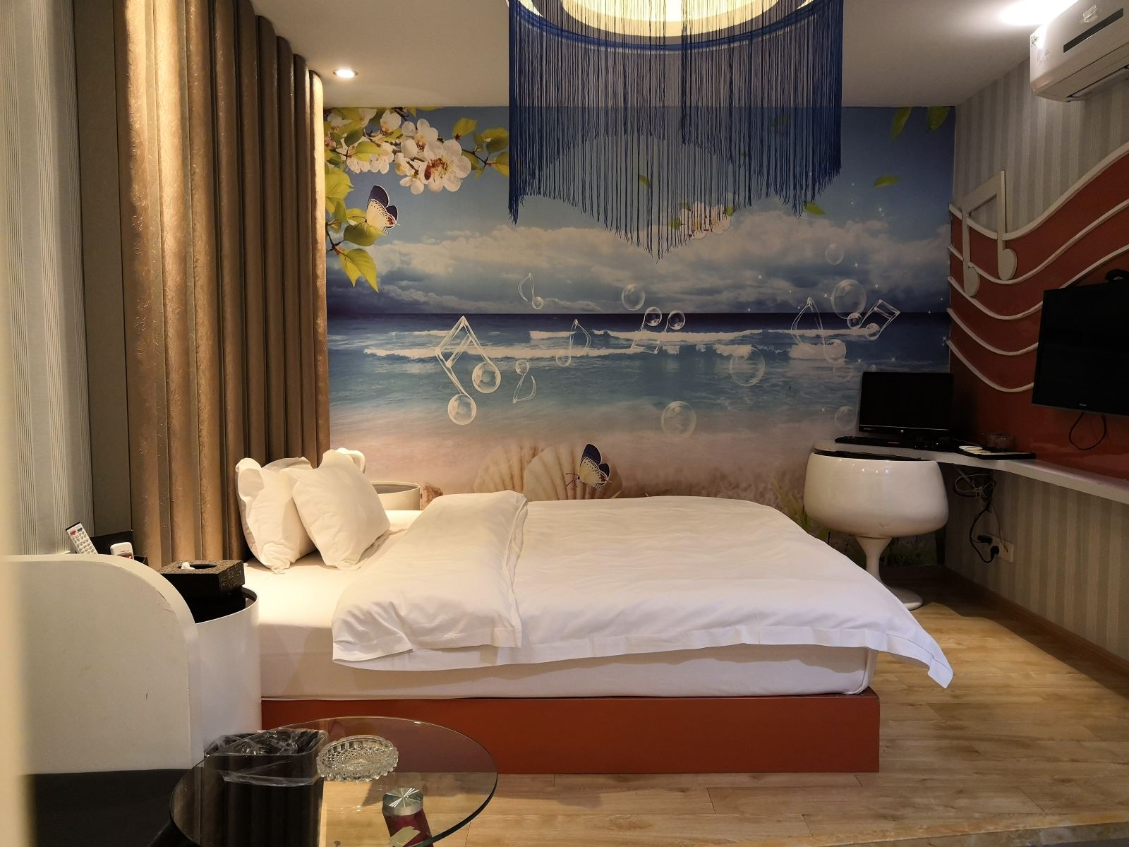 Love情侣房(无窗)