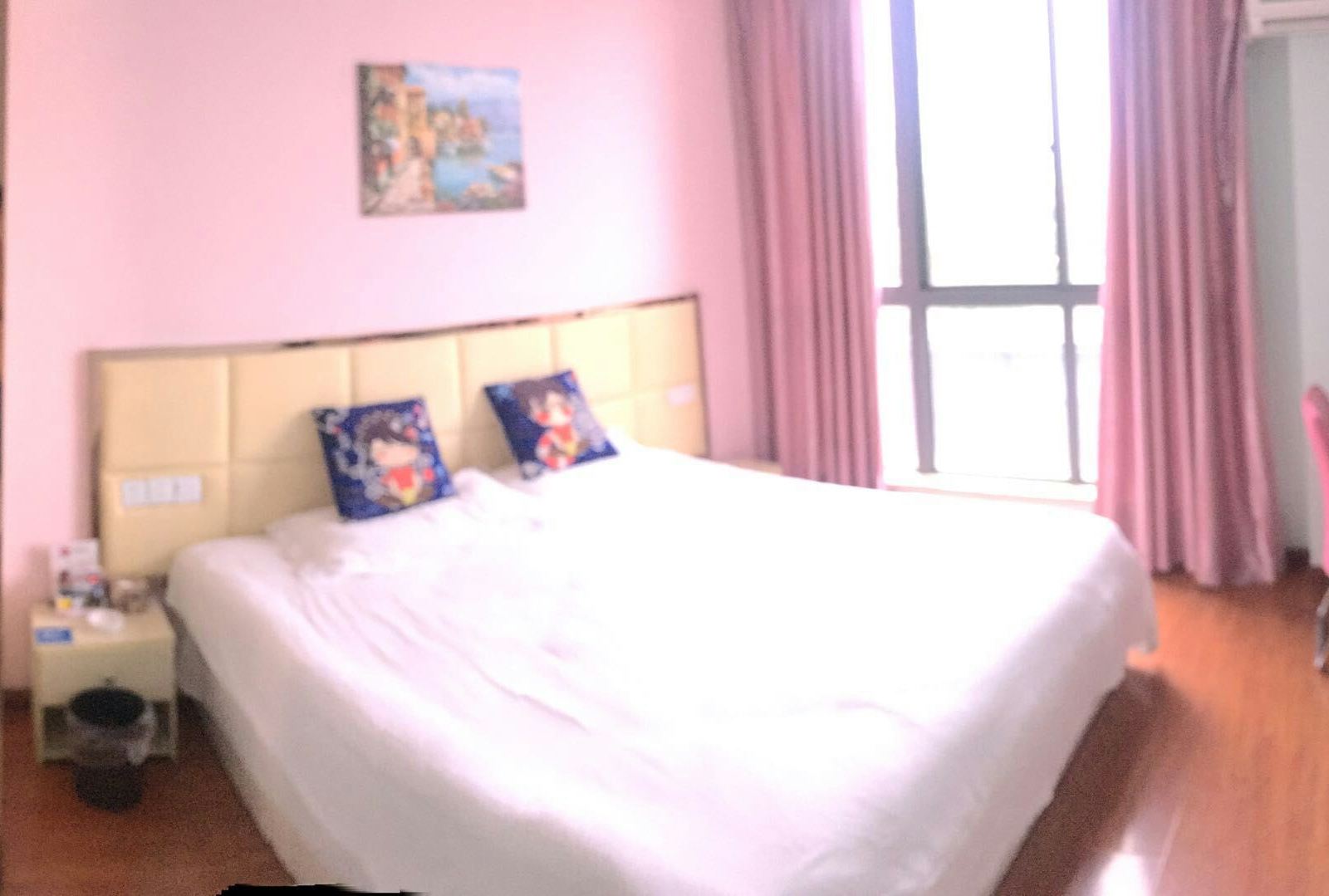豪华大床房
