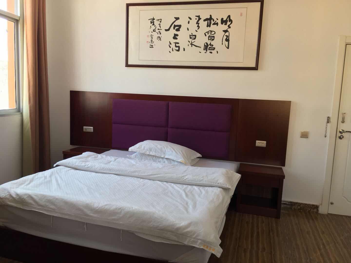 舒适大床房