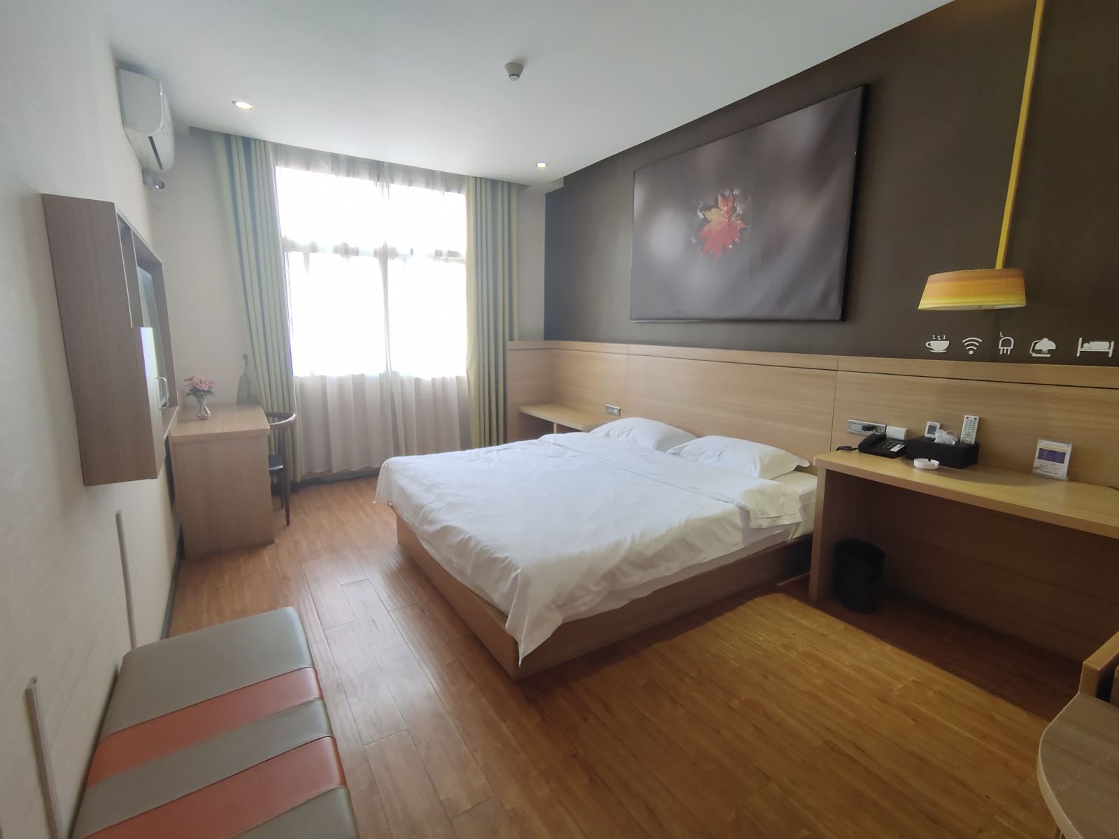 特惠大床房