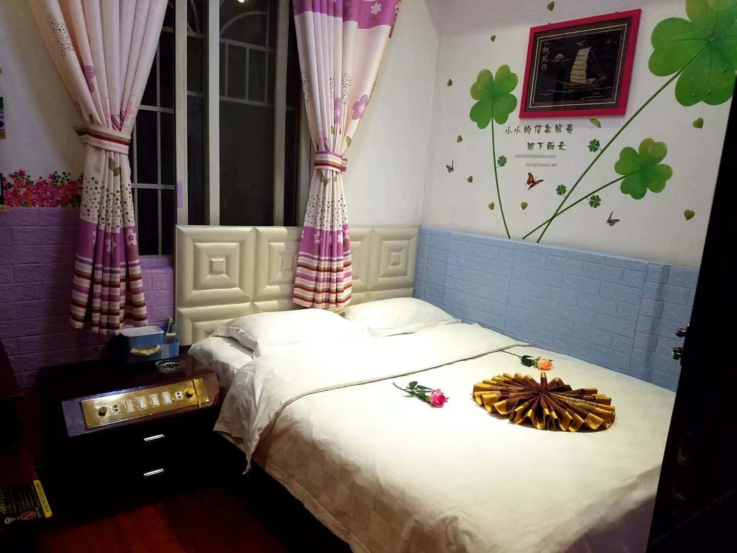 小小天地