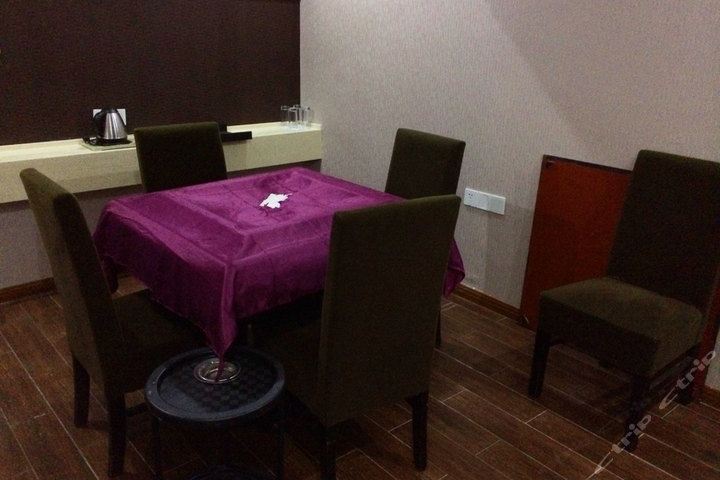 棋牌房
