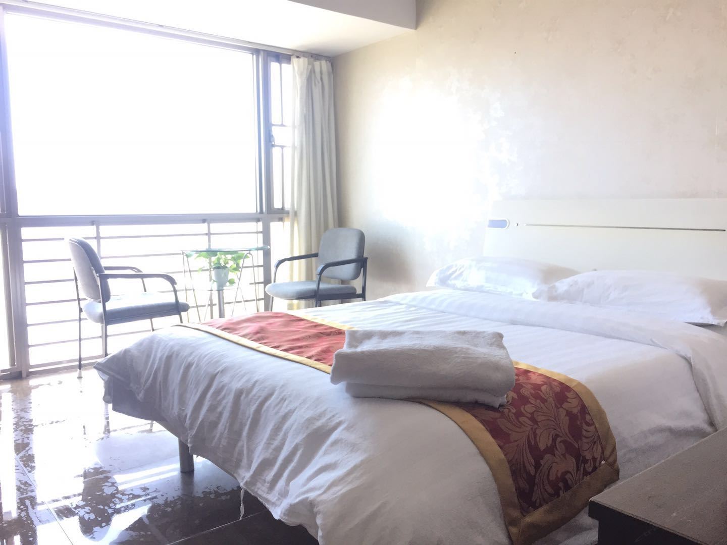 宽敞温馨双床房