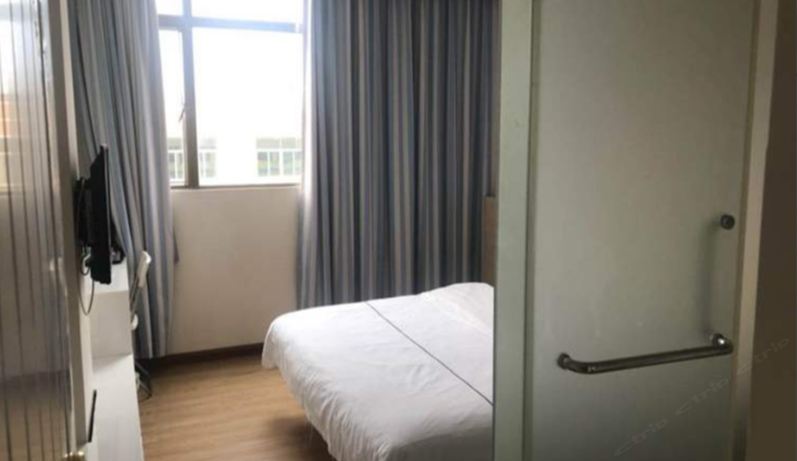 温馨大床房