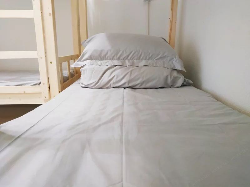 夕拾6人间(床位)(公共卫浴)