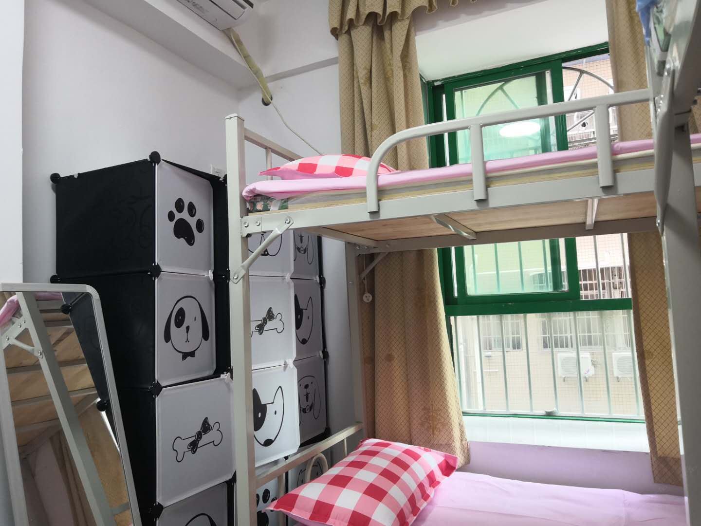 温馨4人间(床位)(公共卫浴)