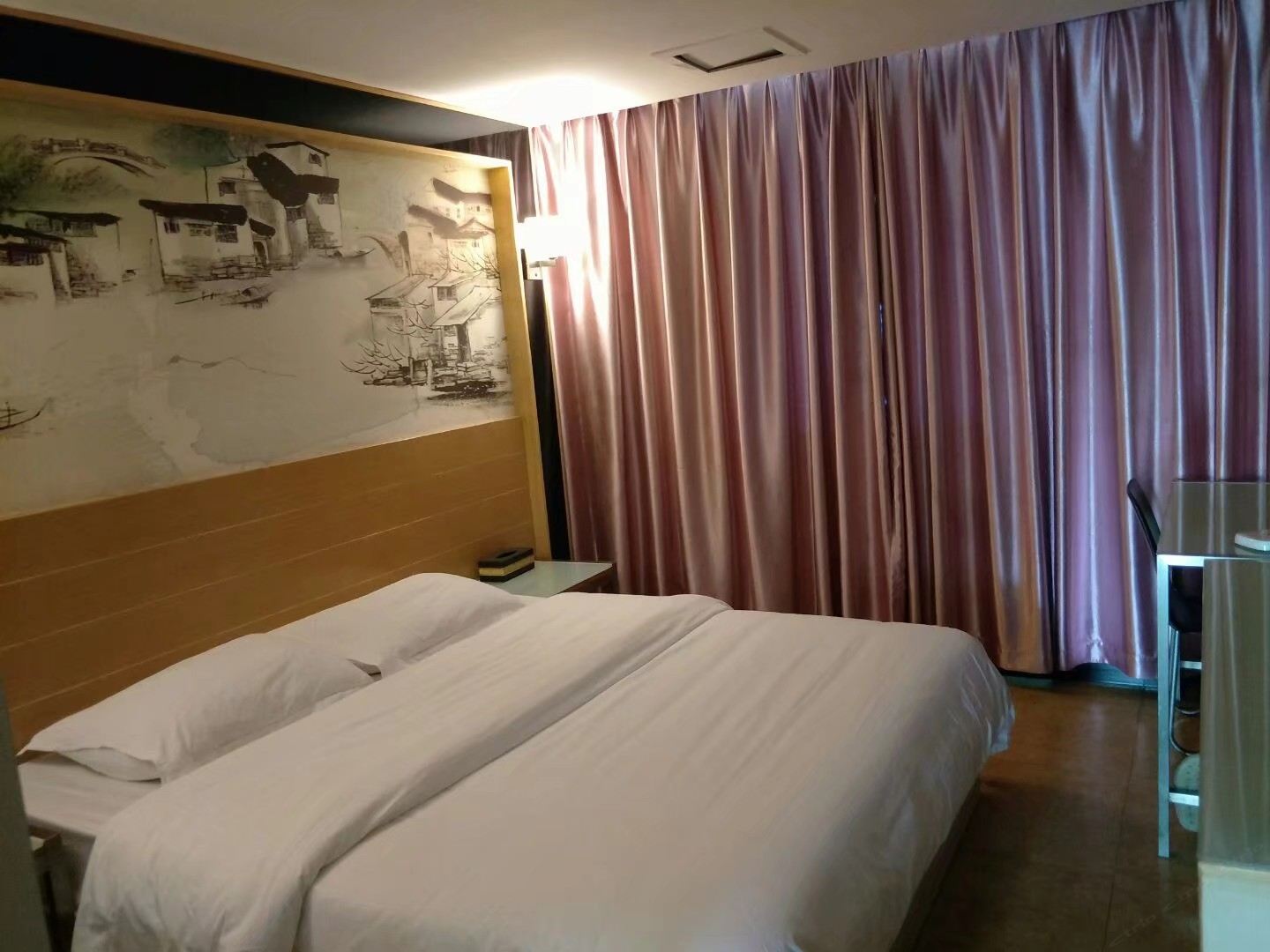 优选大床房