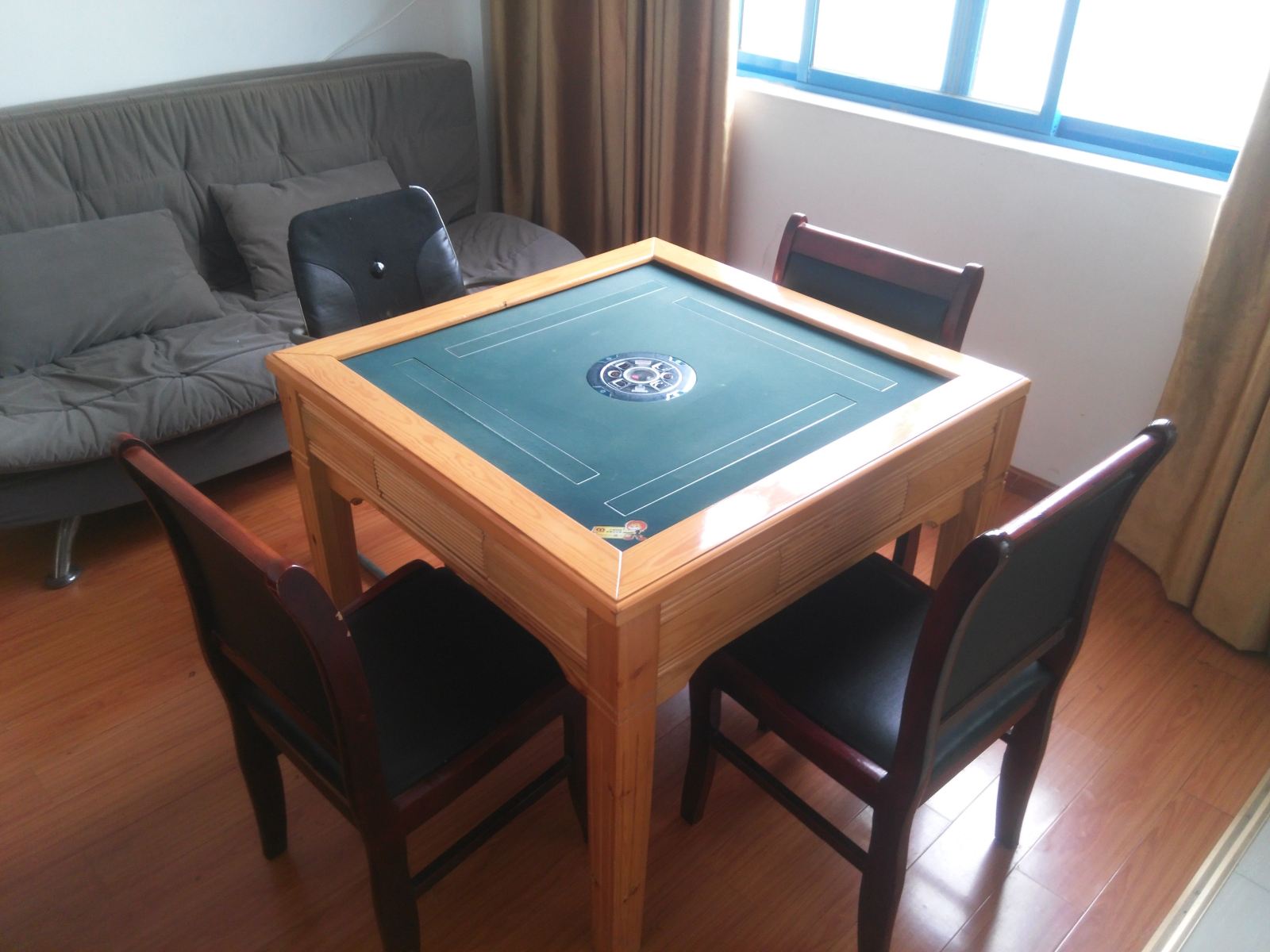 棋牌单人房