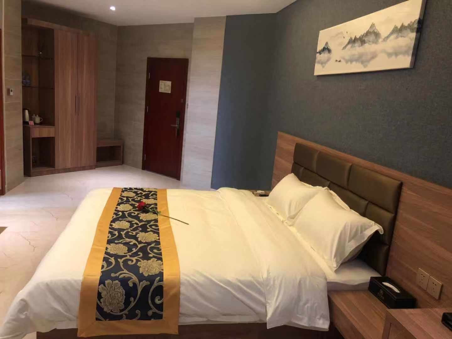 惠选大床房