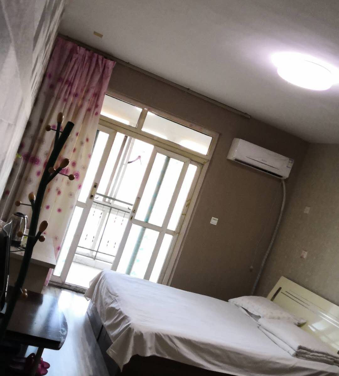 豪华大床房