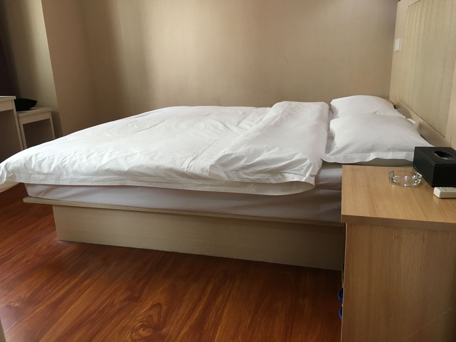 时尚大床房