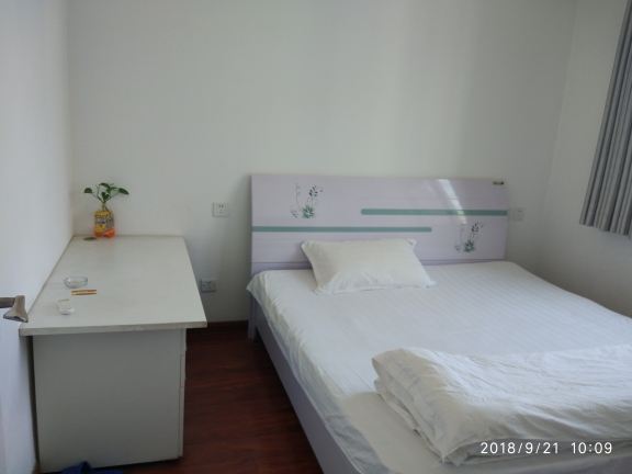 经济大床房