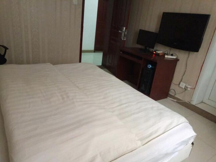 经济大床房(公共卫浴)