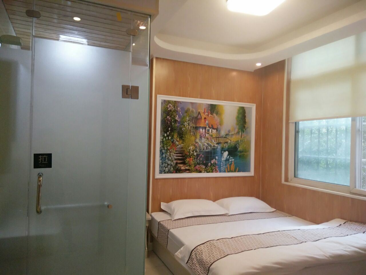 豪华大床房