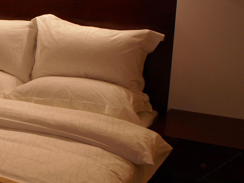 经济大床房(无窗)