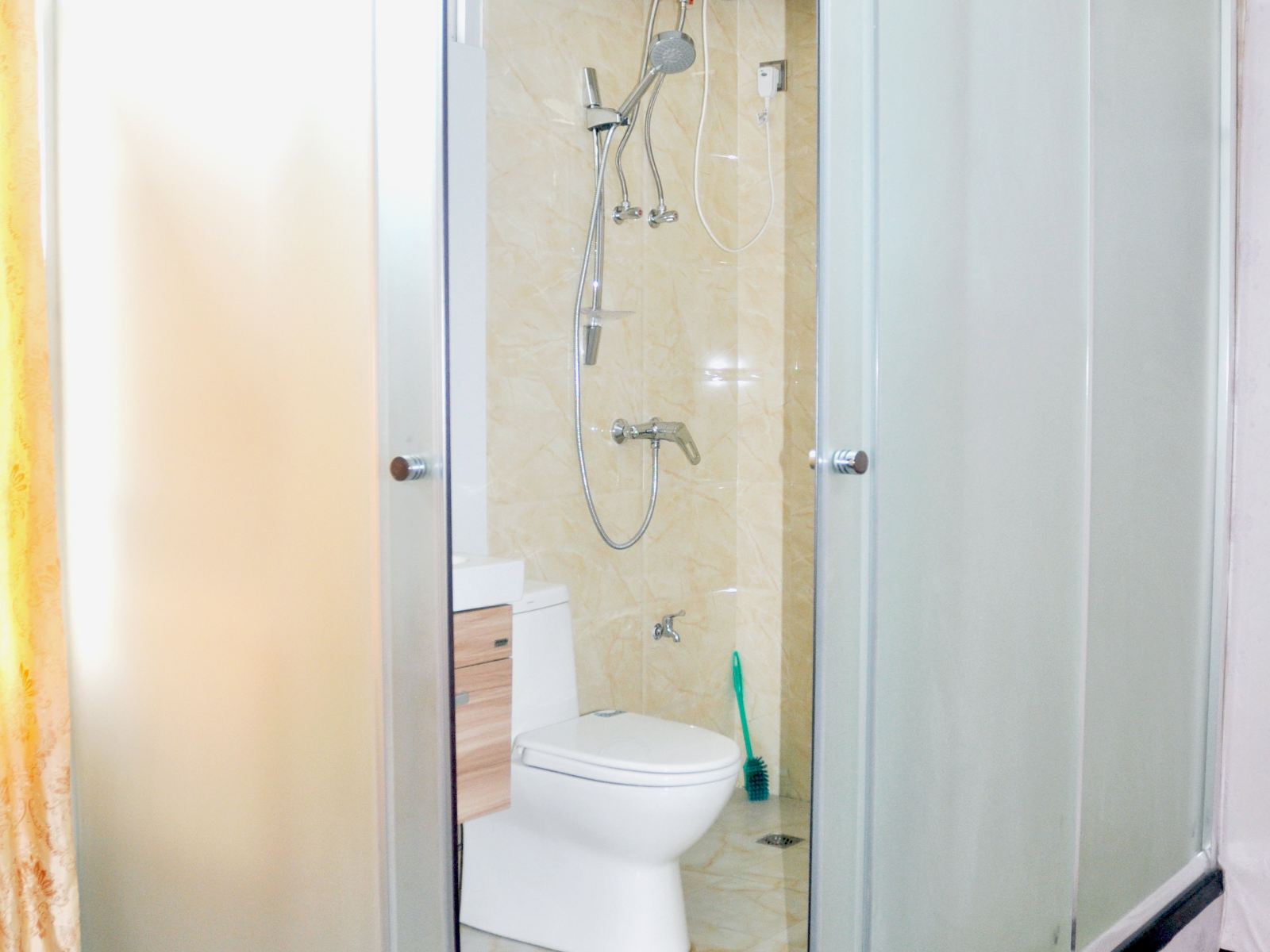 豪华舒适大床房