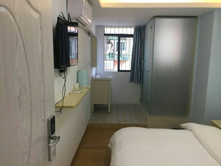 豪华大床房