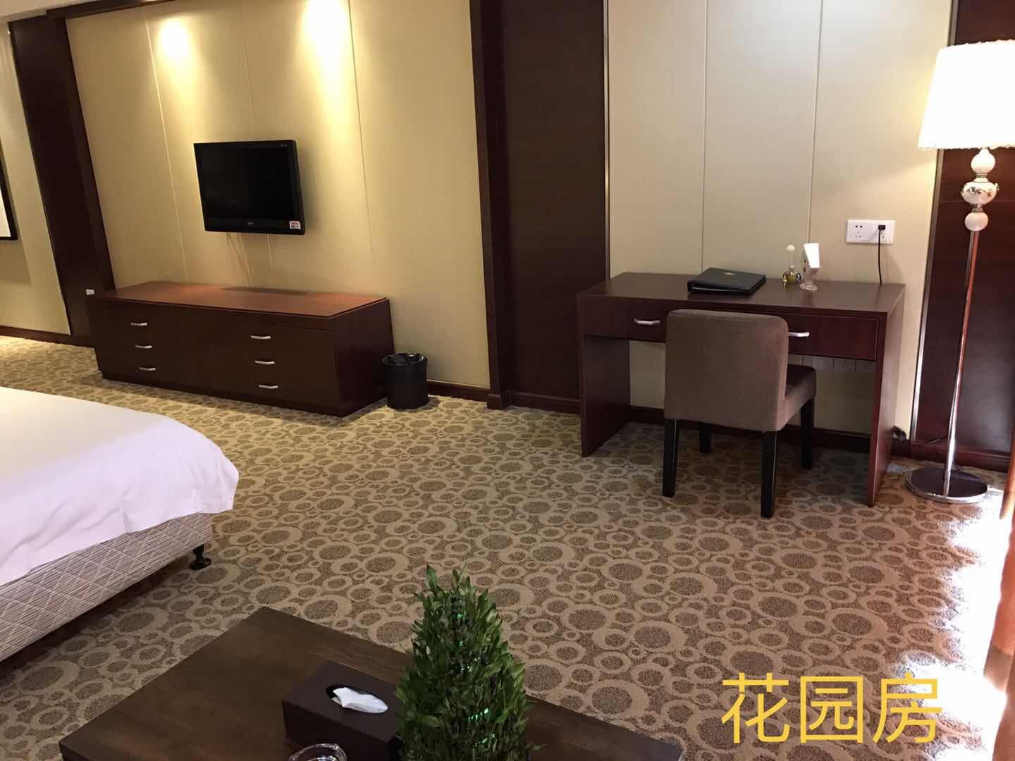豪华花园房