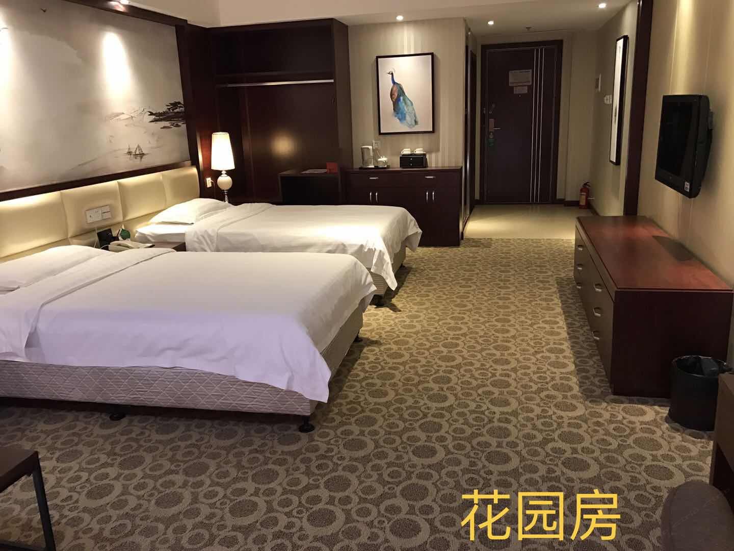 豪华花园房