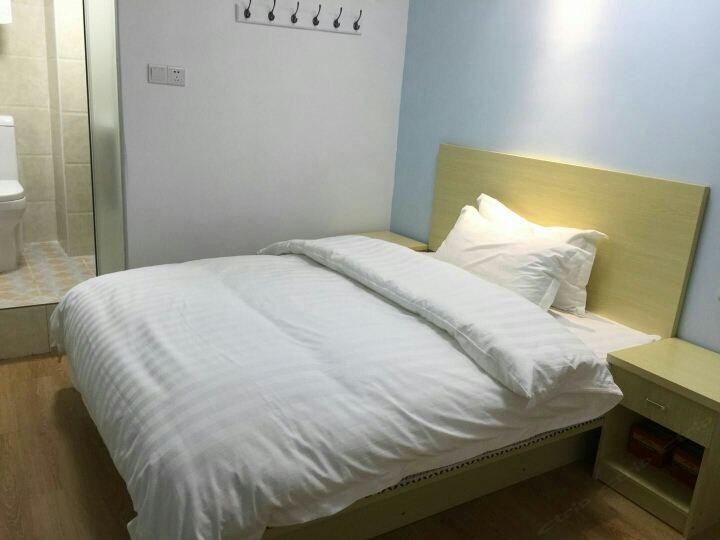标准双床房