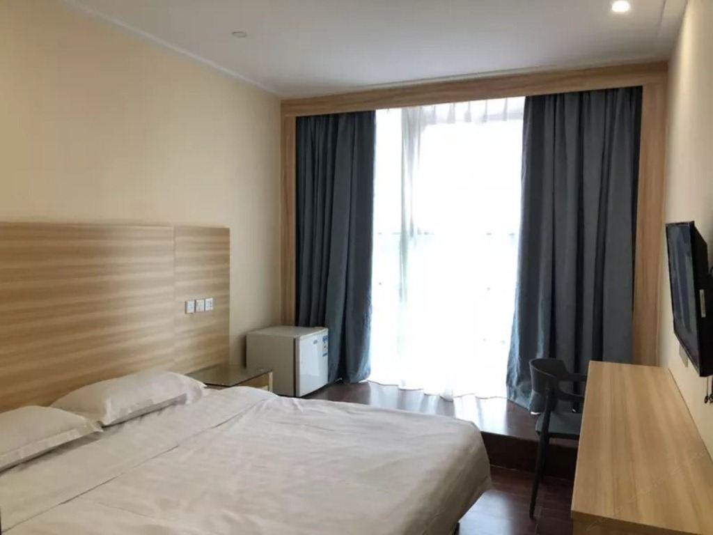 商务大床房