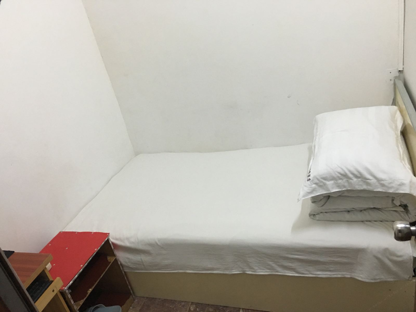 普通单间