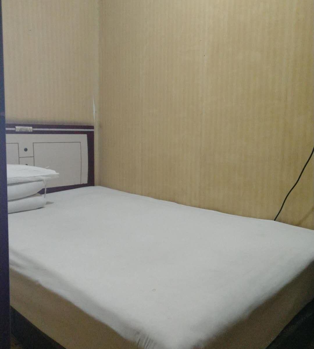 普通大床房