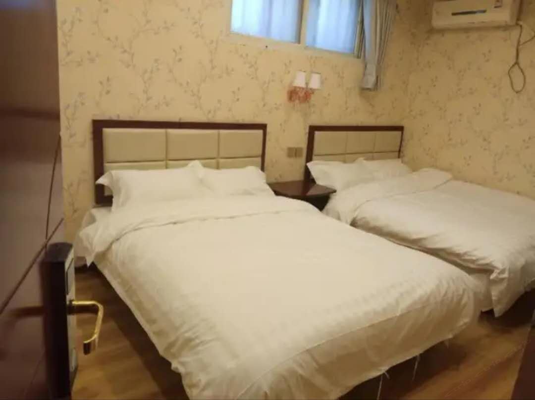 豪华双床房