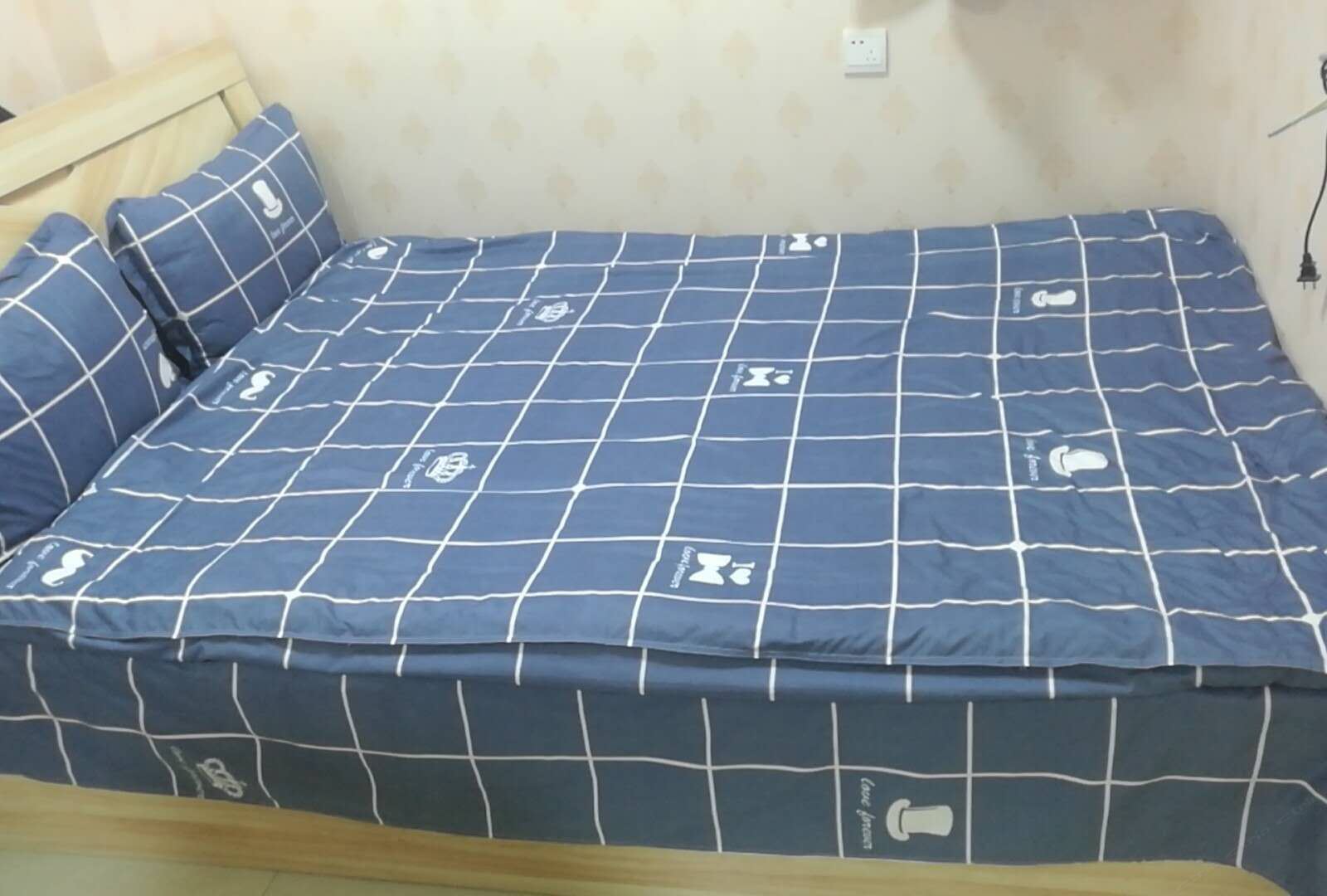 麻将大床房(公共卫浴)