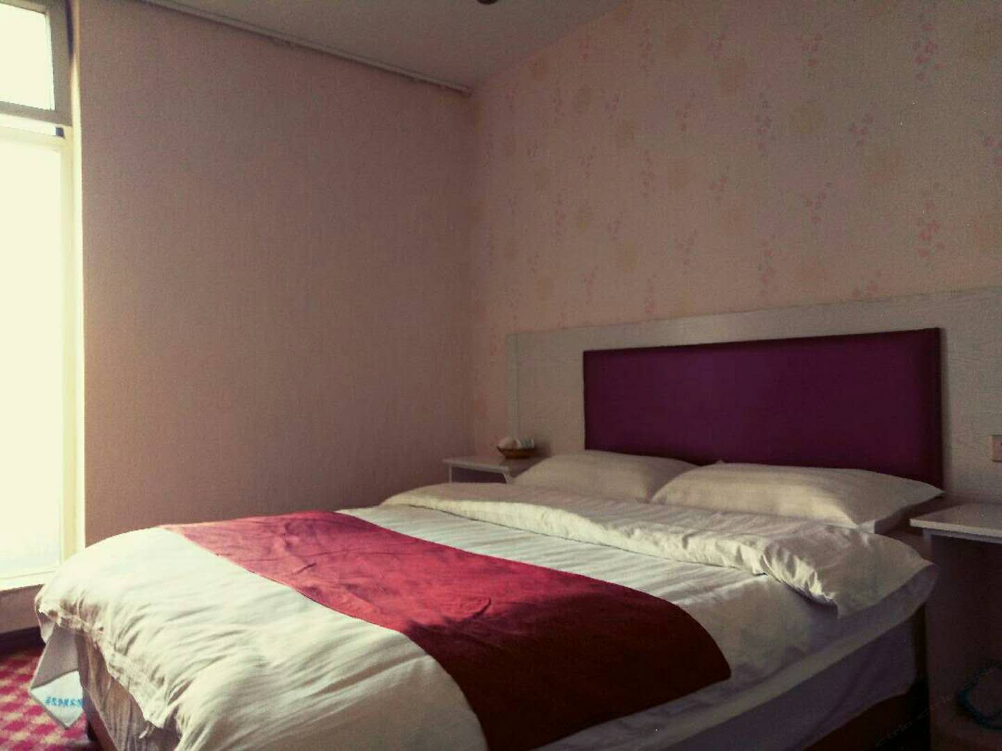 经济大床房
