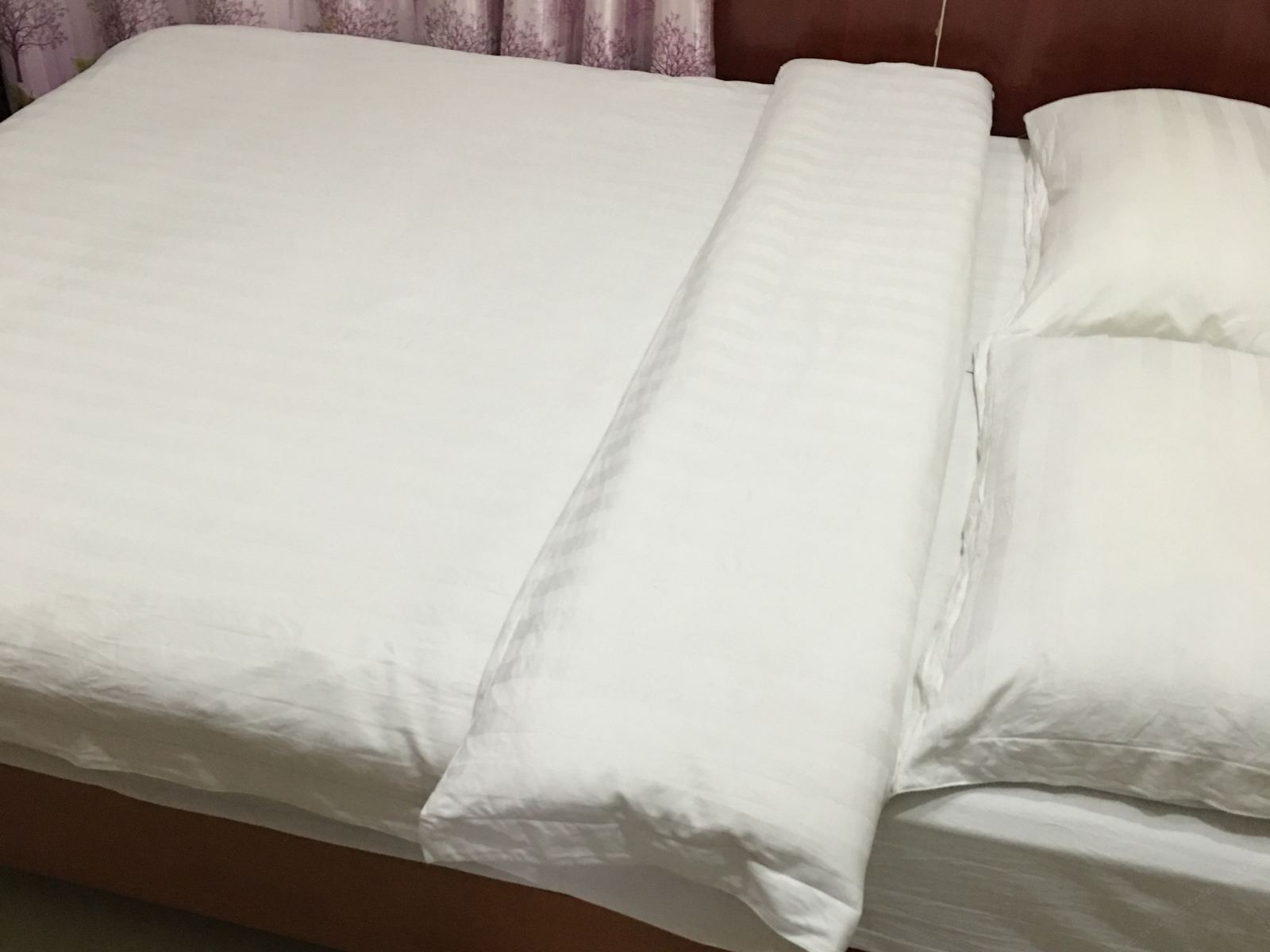 经济大床房